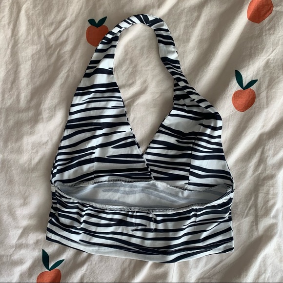 princess polly halter top - Picture 3 of 3